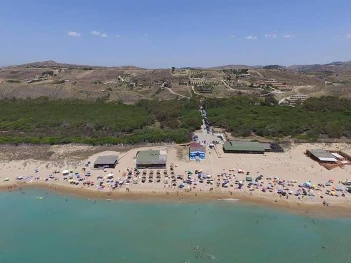 La Dama Bianca Bovo Marina Hotel Montallegro Buitenkant foto